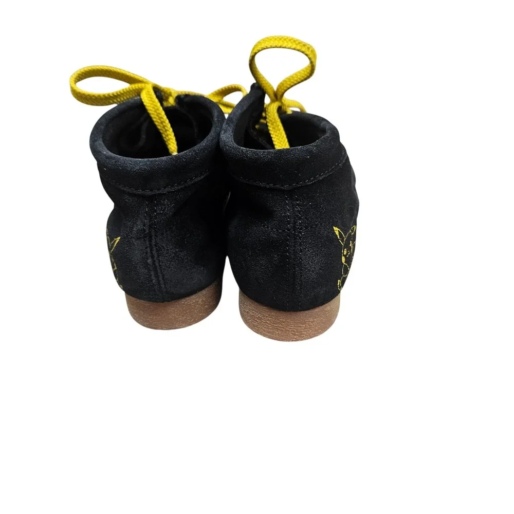 Clarks Wallabee Pokemon Pikachu Boots Kids 13 Black Suede Yellow Lace Moccasin